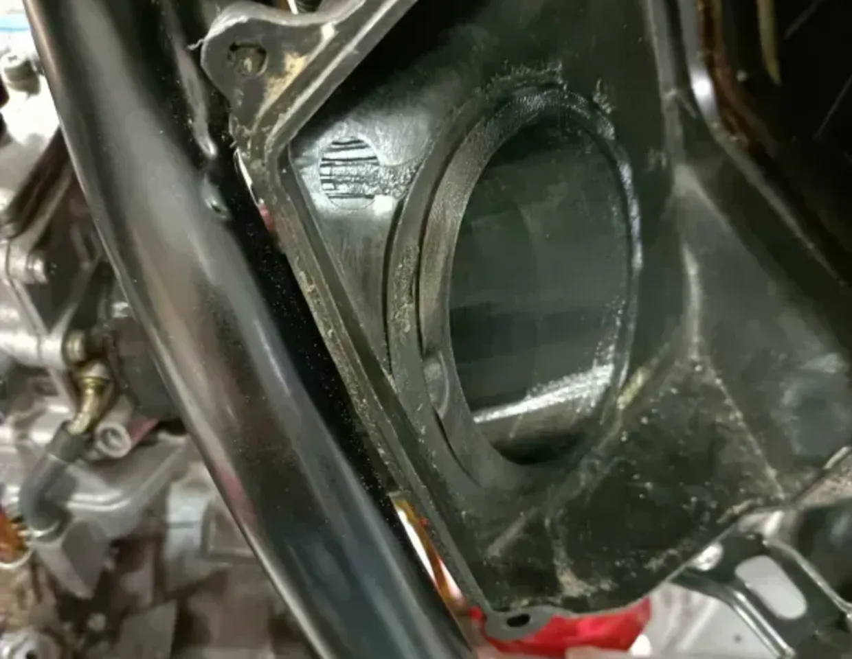 product-Airbox rubber pipe for larger carburetors DT125R/DTX/DTRE-1