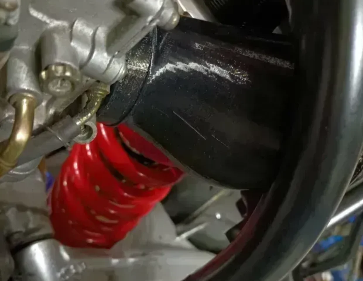 product-Airbox rubber pipe for larger carburetors DT125R/DTX/DTRE-1